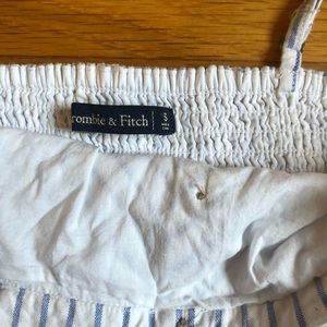 Size small Abercrombie and Fitch shirt